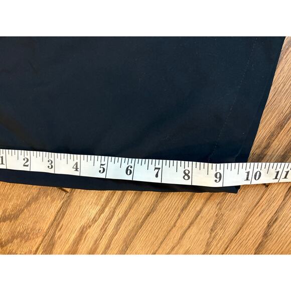 Oakley Men’s Regular Fit Shorts Black Size 30 Polyester Casual Golf Style - Picture 6 of 8